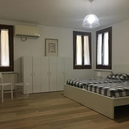 Ca' Veronese Apartment Venedig